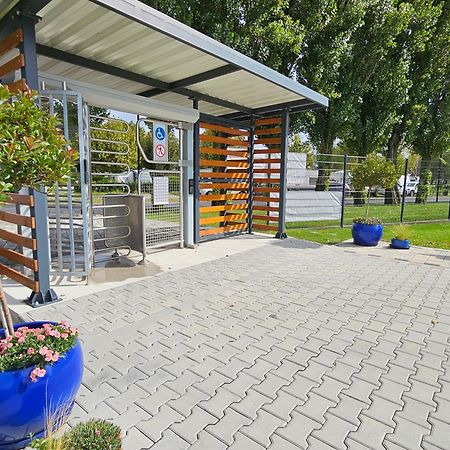 Harmonia Riva Apartman B11 Dunajská Streda Eksteriør bilde