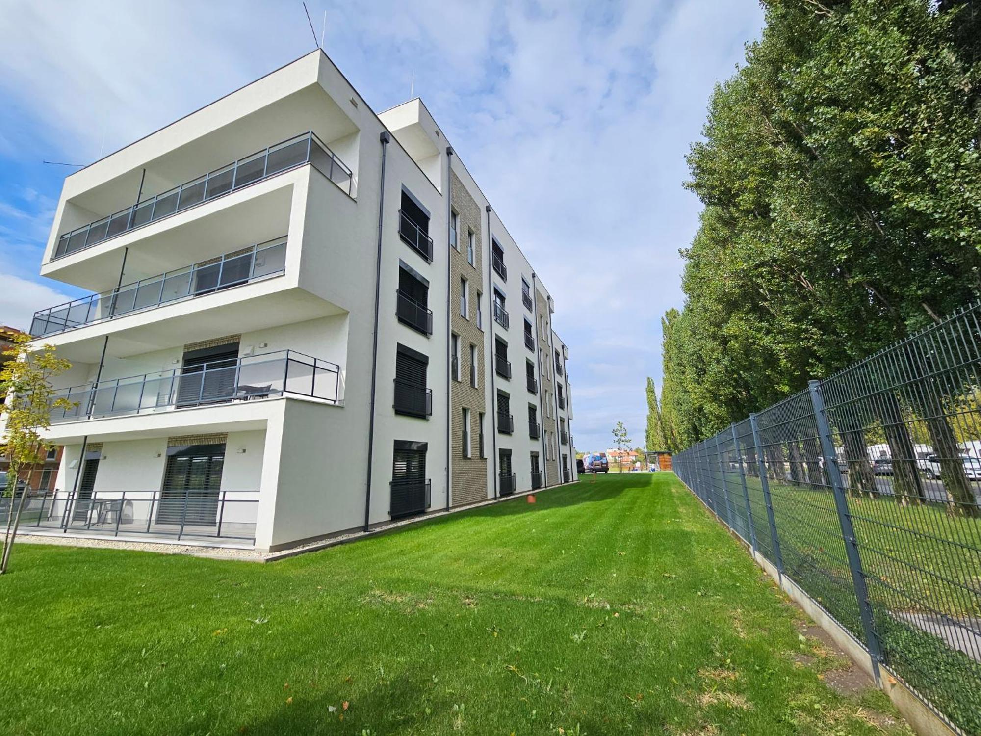 Harmonia Riva Apartman B11 Dunajská Streda Eksteriør bilde