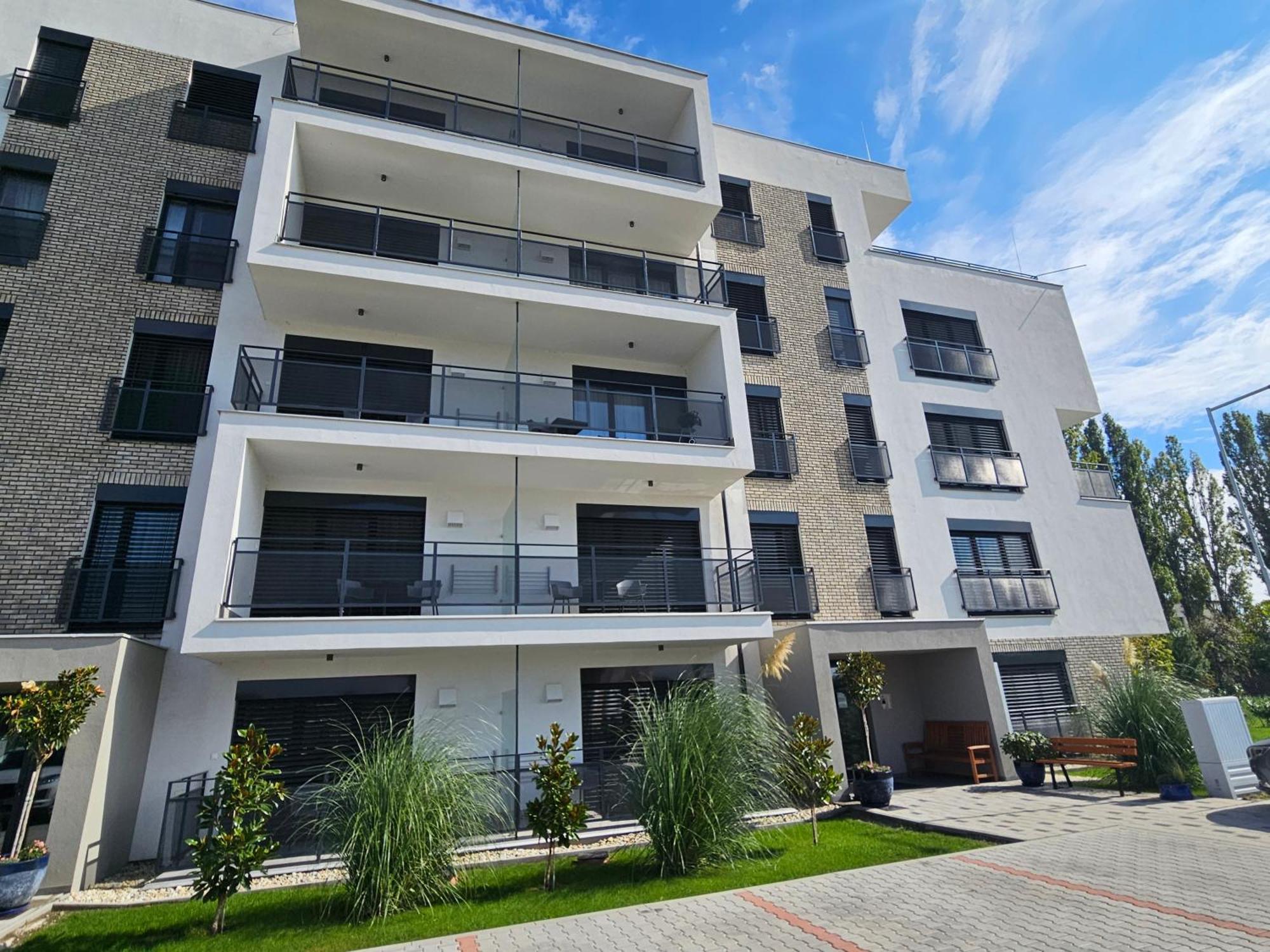 Harmonia Riva Apartman B11 Dunajská Streda Eksteriør bilde