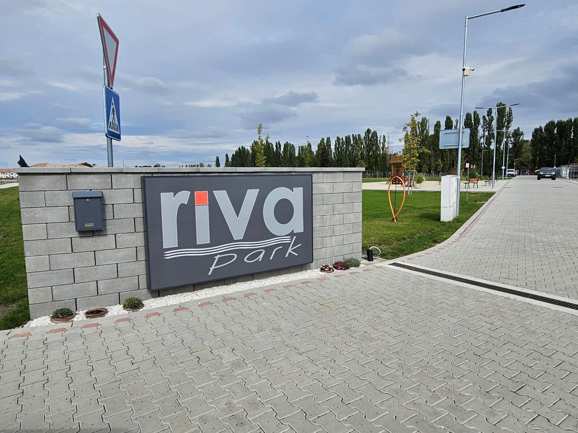 Harmonia Riva Apartman B11 Dunajská Streda Eksteriør bilde