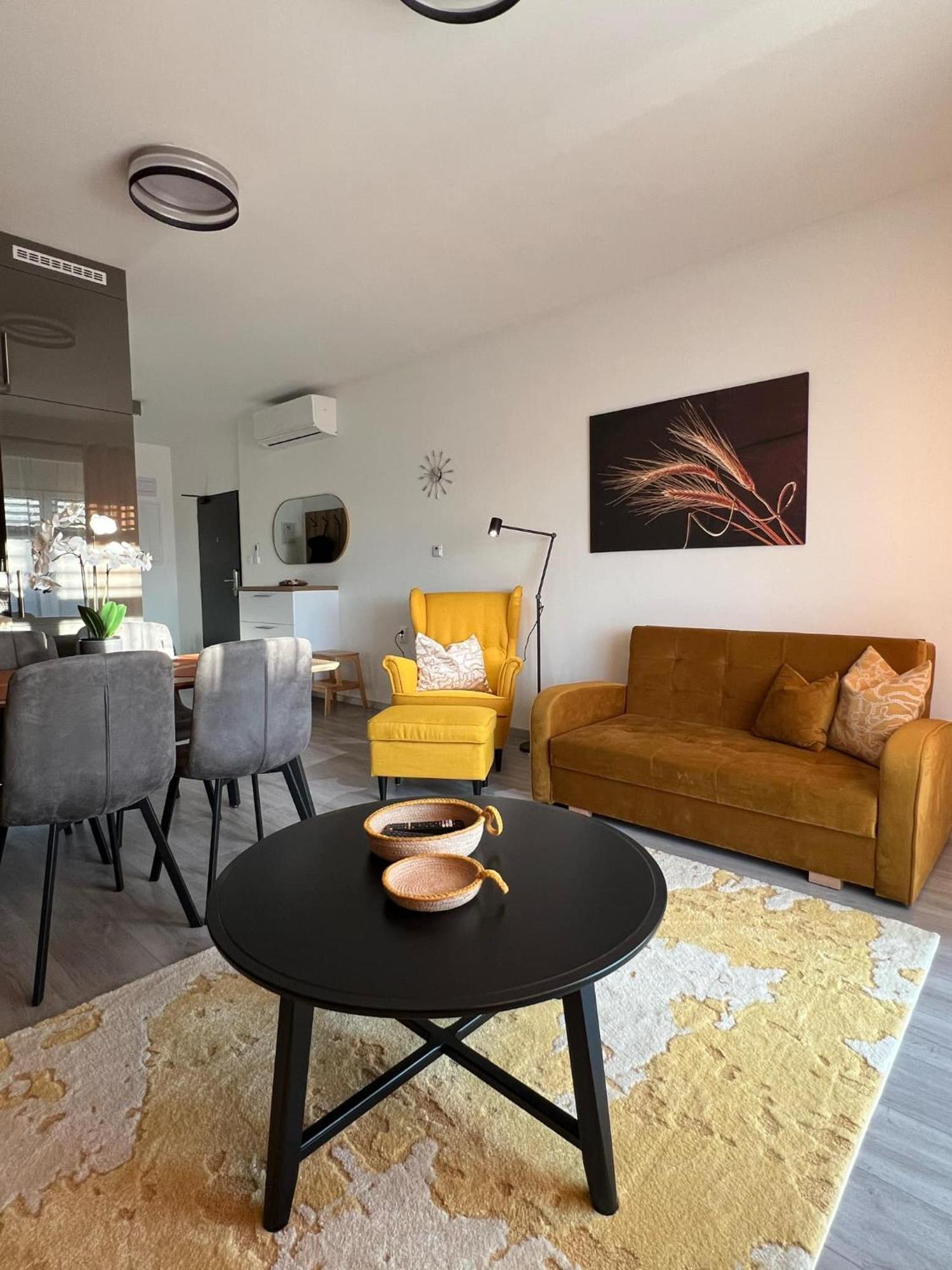 Harmonia Riva Apartman B11 Dunajská Streda Eksteriør bilde